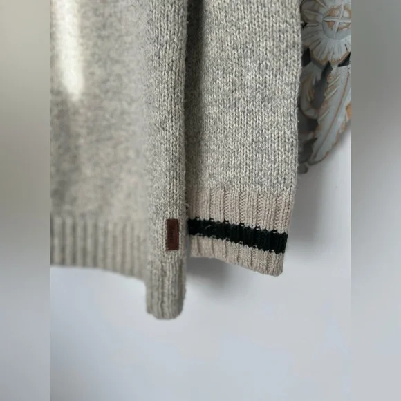 Roots Beige/Grey Knit Cowl Neck Pullover Sweater – Size XL, Cozy & Stylish - Picture 4 of 13